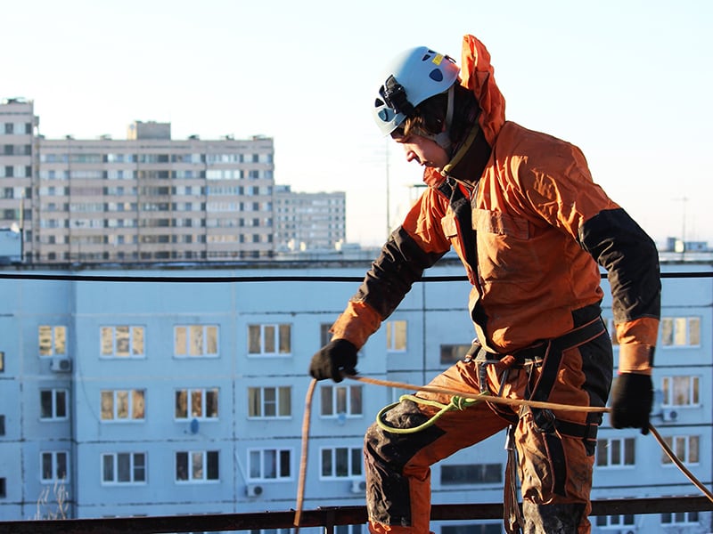Стоимость услуг промышленных альпинистов в Москве